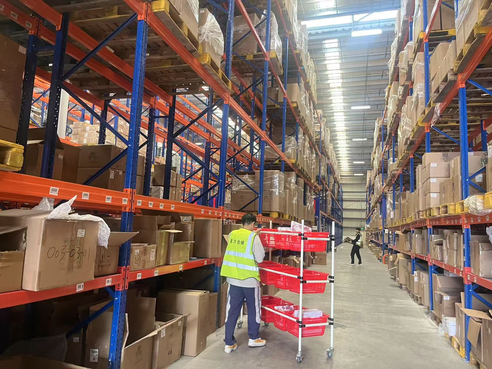 星力仓储在上海:仓库租赁 + 托管,一站式无忧服务