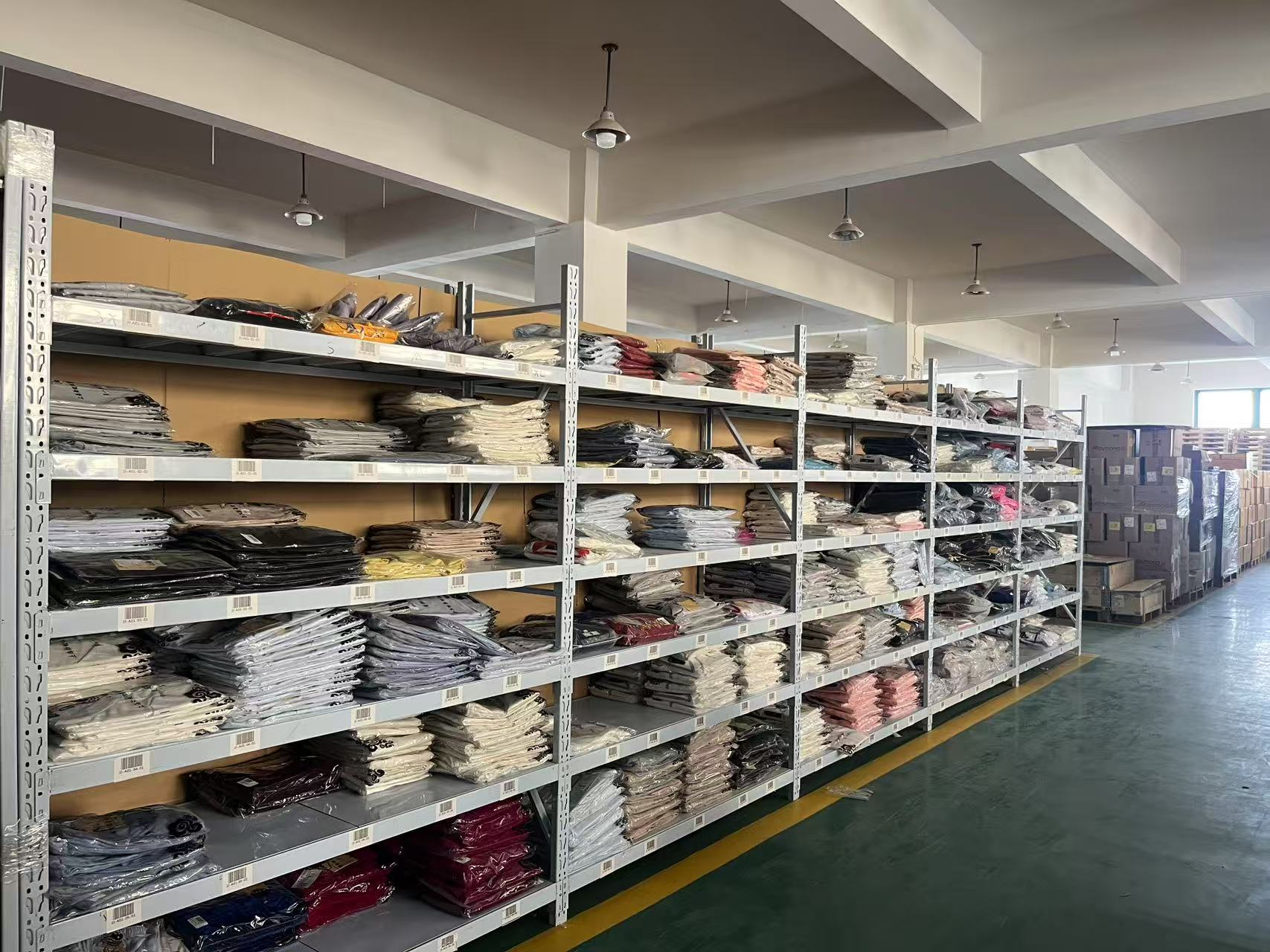 自己管仓费心费力?星力托管让履约更轻松