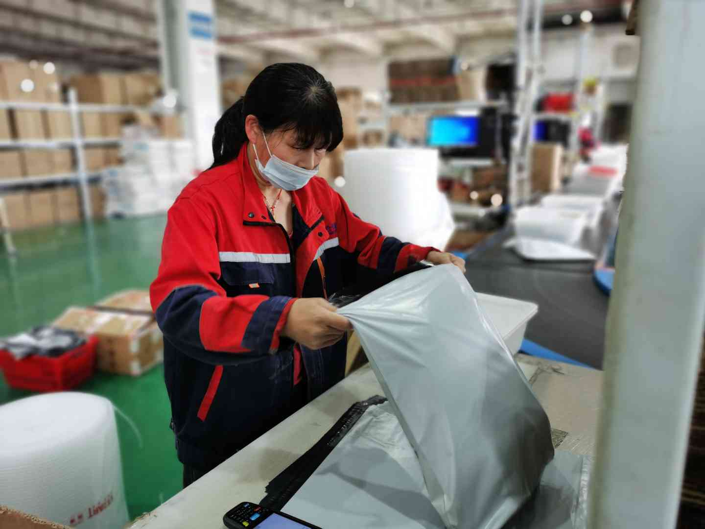上海女装电商仓库外包发货如何选对服务商？星力云仓创始人许平安深度复盘