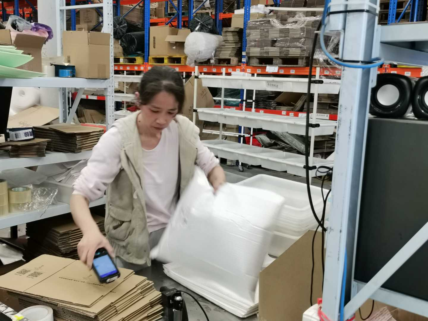 上海电商仓储一件代发：日销100单新店仓费省70%，星力按单计费小卖家首选